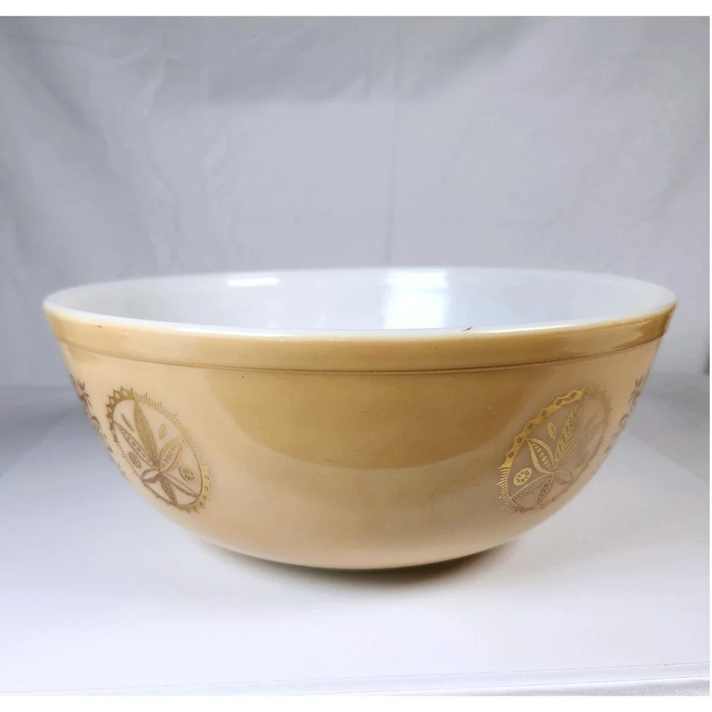 Vintage Pyrex 404 Promotional Gold Hex Signs Beige Gold Mixing Bowl 4 Quarts VTG